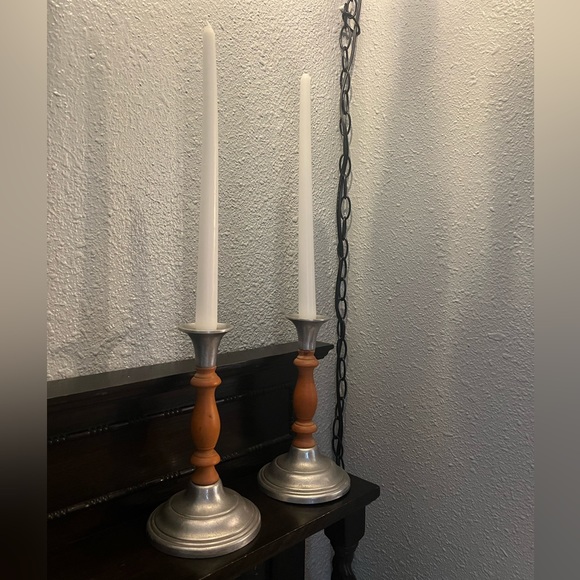 Vintage Wilton 1972 Metal and Wooden Candlesticks Set of 2 - Picture 4 of 12